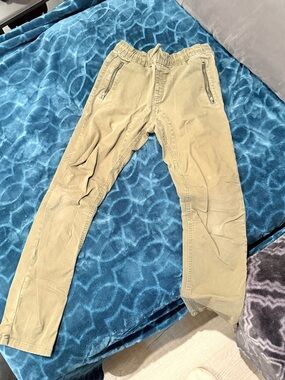 The Classic Olive Khaki Kids Jeans with Zipper Pockets